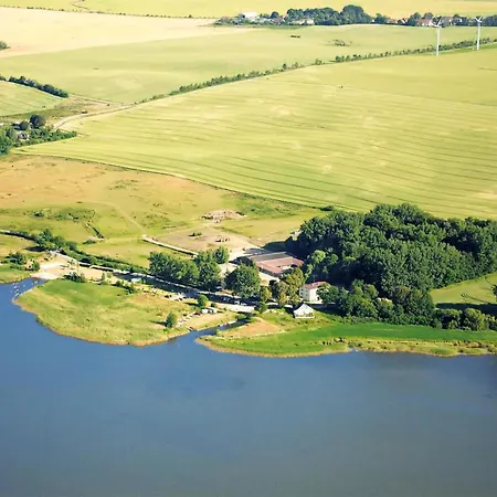 21 Holiday home
